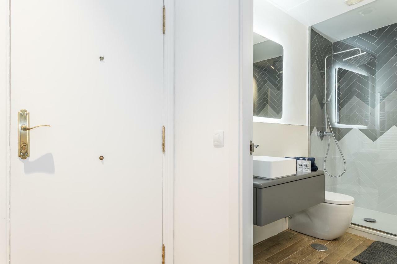 Waou Gran Via Es Mia - Corta Duracion Apartment Madrid Exterior foto